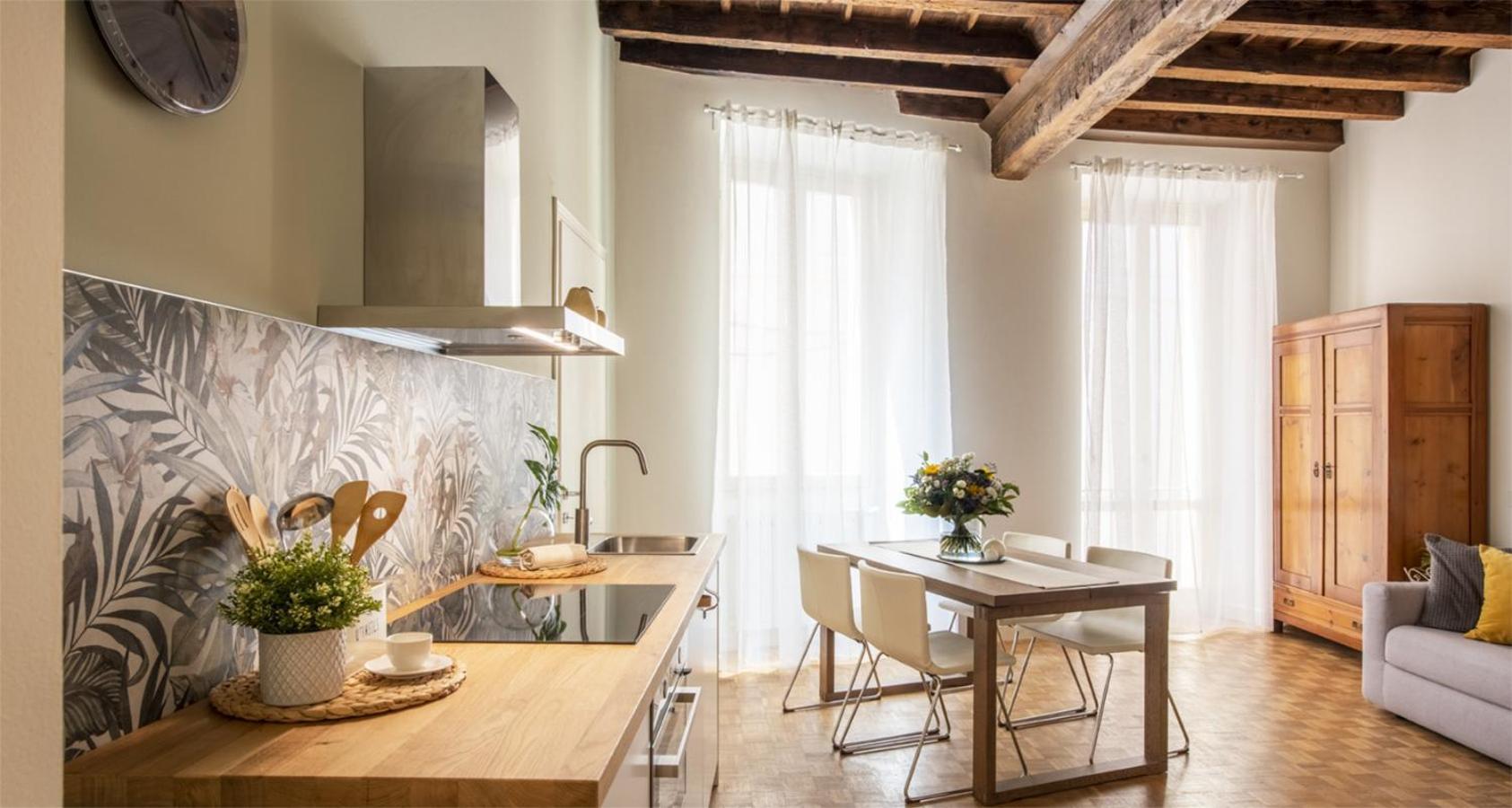 Charming Joivy Flat Next To Duomo Di Como Exterior foto